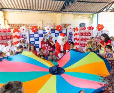 Natal solidário do UNIVAG leva alegria e esperanças para crianças