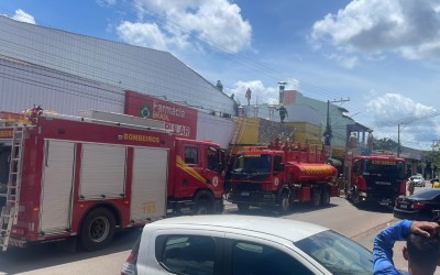 Incêndio em Restaurante no Mercado Bom Jesus no Cristo Rei mobiliza equipes de segurança em Várzea Grande - MT