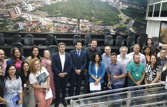 Audiência Pública na Câmara de Cuiabá -MT debate medidas para combater exploração infantil nos semáforos 